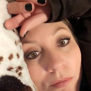 Meet your Posher, Loreena